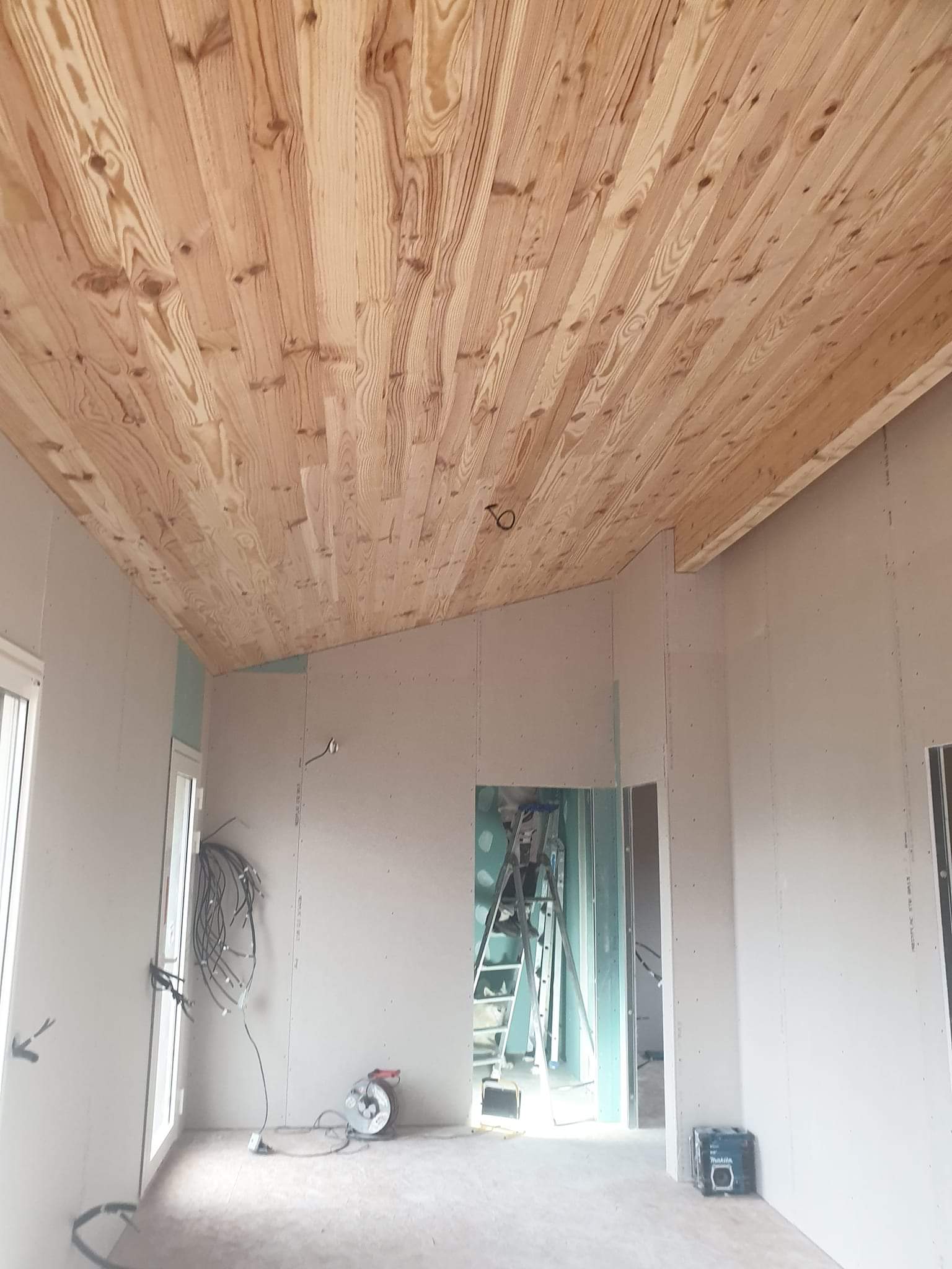 FB_IMG_1728485735773